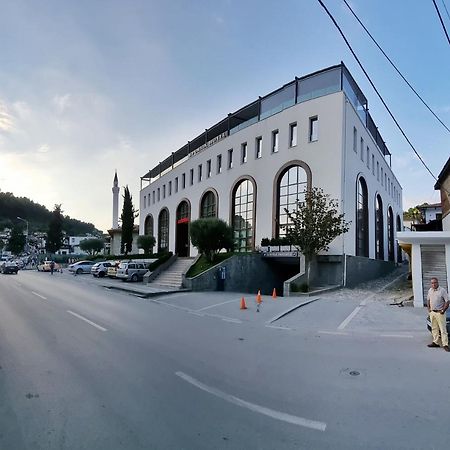 Downtown Apartment Berat Exterior photo