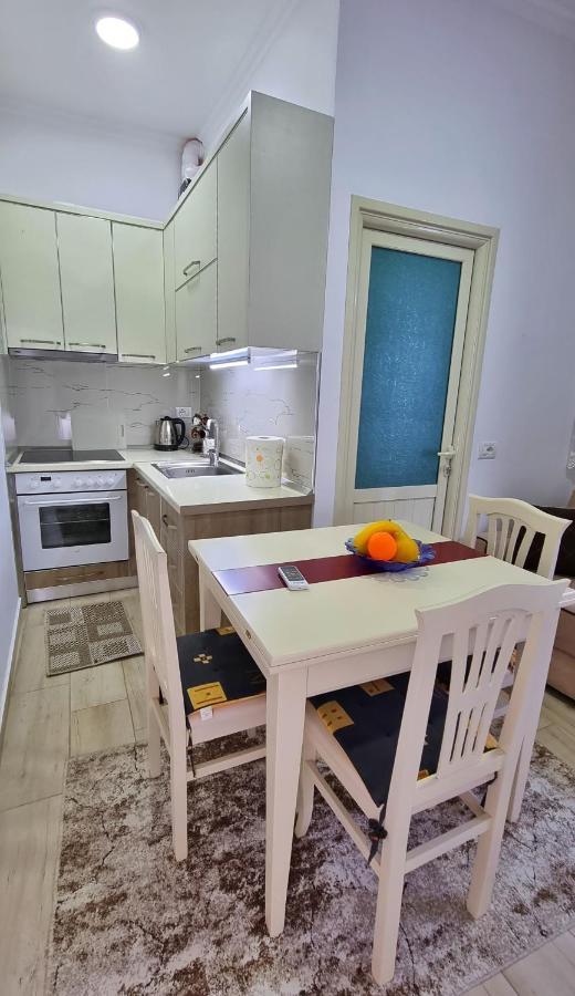 Downtown Apartment Berat Exterior photo